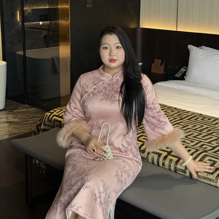 胖mm新中式国风改良印花裙2025秋冬新款复古收腰大码旗袍