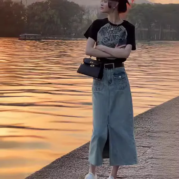 2025夏新款时尚恤+高腰仔半身裙显瘦搭黑色韩圆领套装女