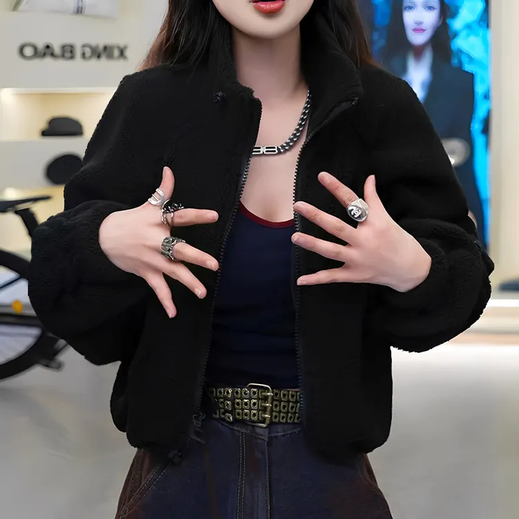 2025冬季新款加厚设计感外套女韩版时尚高级感纯色小众洋气上衣