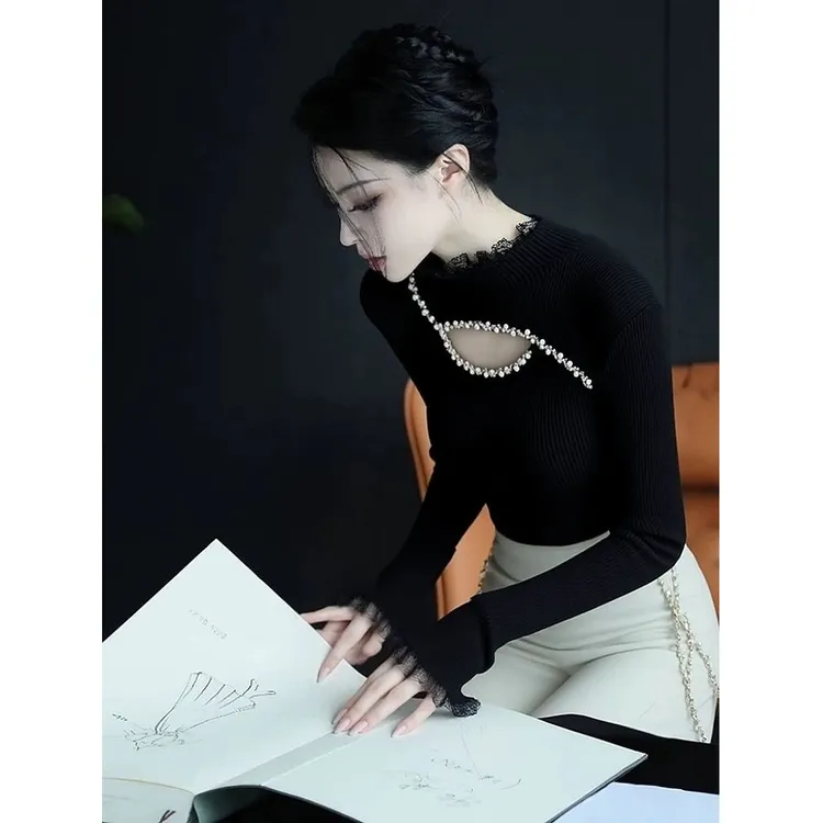 韩版气质蕾丝拼重工钉钻缕空针织衫女新款秋冬季洋气漂亮别致上衣