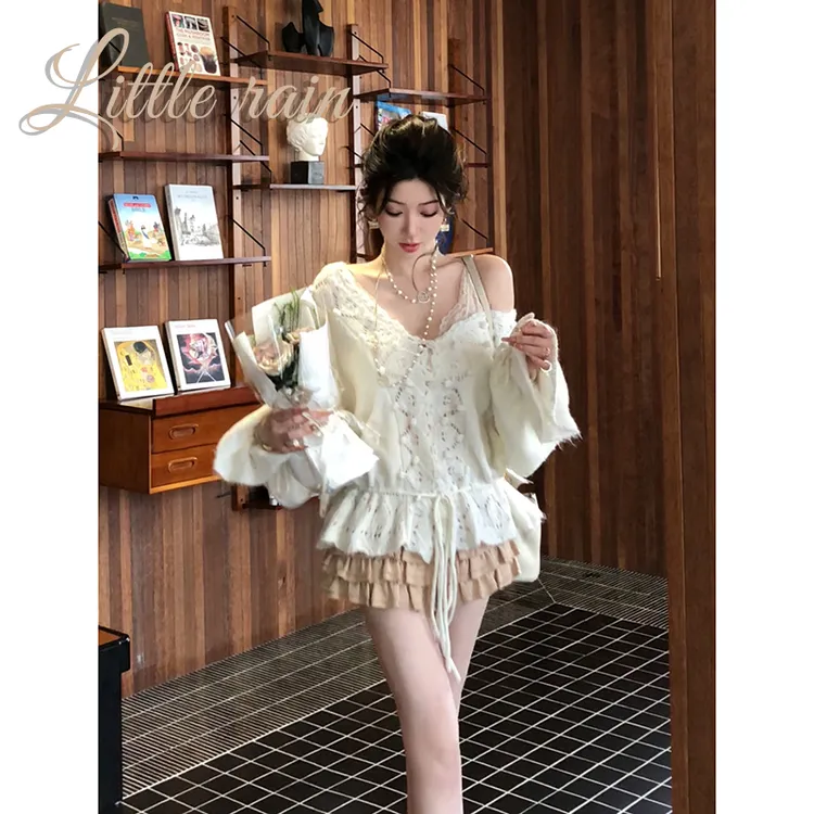 小雨姐姐秋款【暖朵毛衣】镂空钩花毛球V领宽松抽绳下摆针织毛衣女