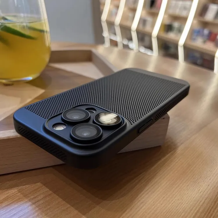 飞虎胜壳膜一体全包镜头适用iPhone16promax苹果15手机壳散热网壳