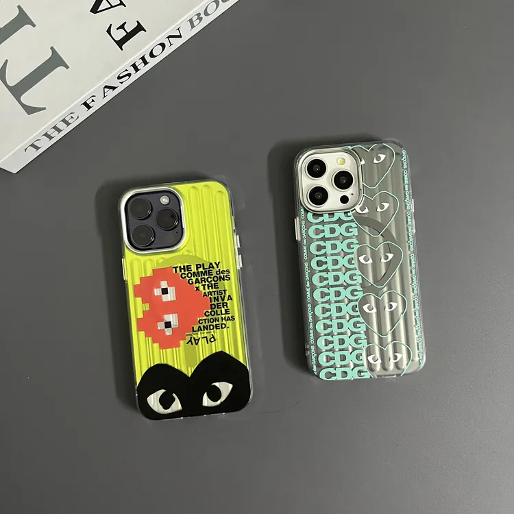 磁吸川久爱心设计适用苹果15/16/17promax手机壳iPhone13磨砂防摔