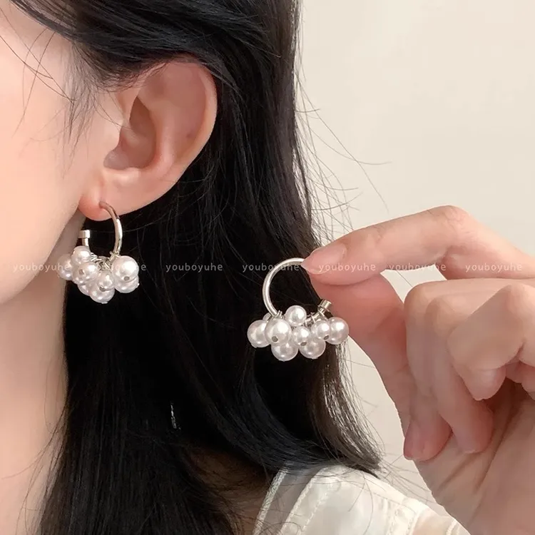 合金耳饰 法式复古珍珠流苏C型耳钉女轻奢高级感2025新款耳环配饰