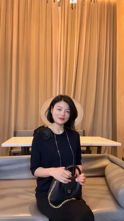 TANTAN  羊毛 气质肩上花中长袖圆领T恤1878