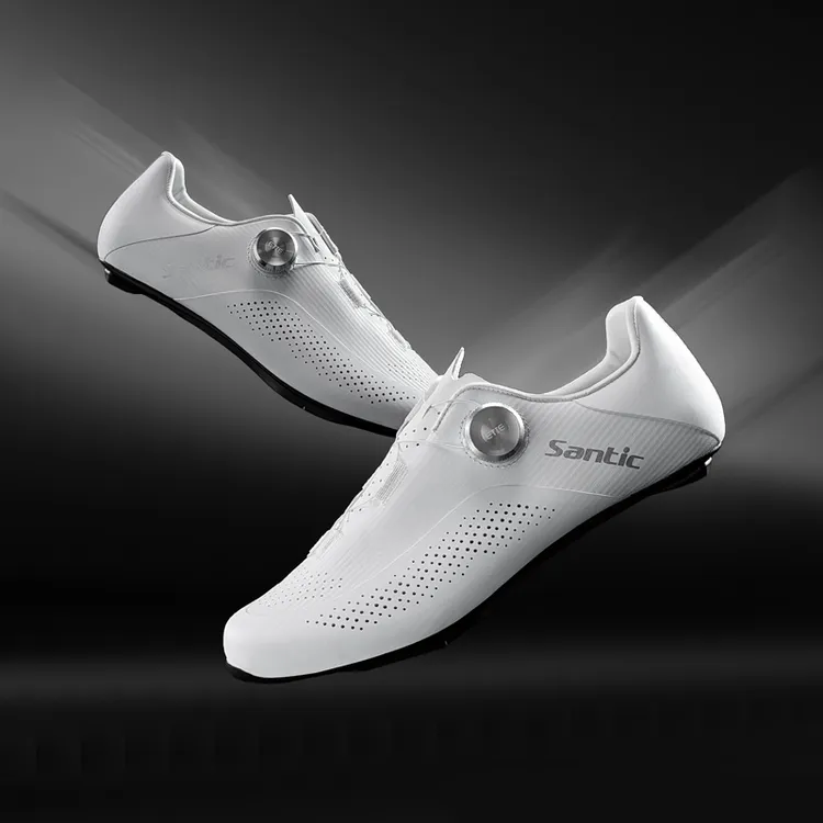 新款男士碳纤维底公路骑行公路锁鞋13级硬度单车鞋  极跃
