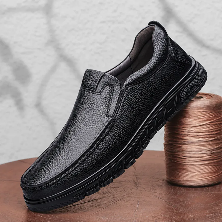 低跟一脚蹬休闲皮鞋中年秋季男士老人软底防滑春季透气春秋中老年