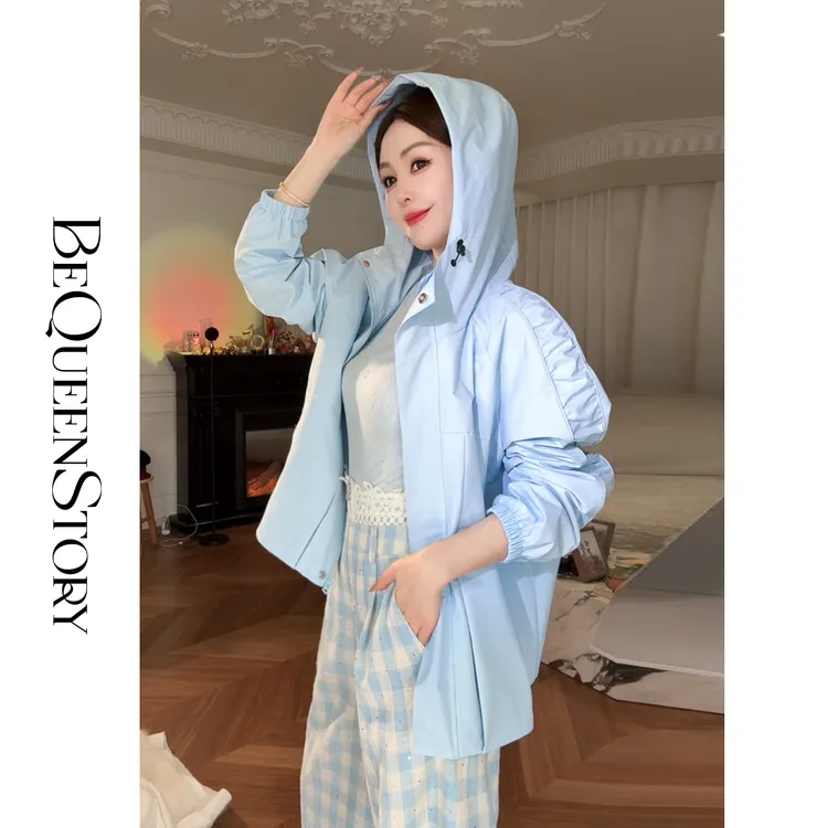 余潇潇【冰山来客】时尚百搭立体剪裁防水连帽立领冲锋衣外套新款