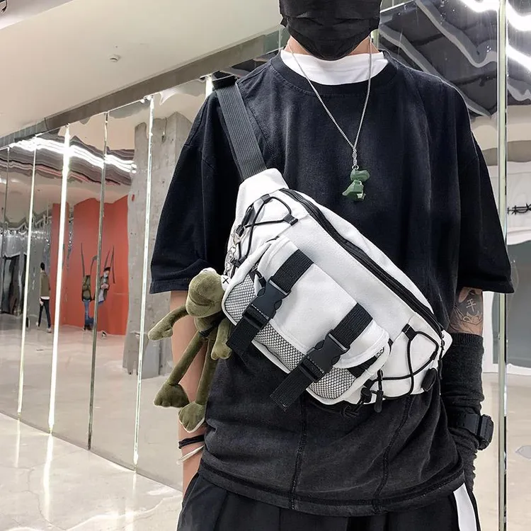 日系原宿工装小挎包韩国ins港风复古街头男女学生胸包百搭腰包潮