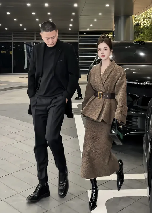 【冬装新款】DO673冬季时尚气质90白鸭绒羊毛呢外套+半身裙套装