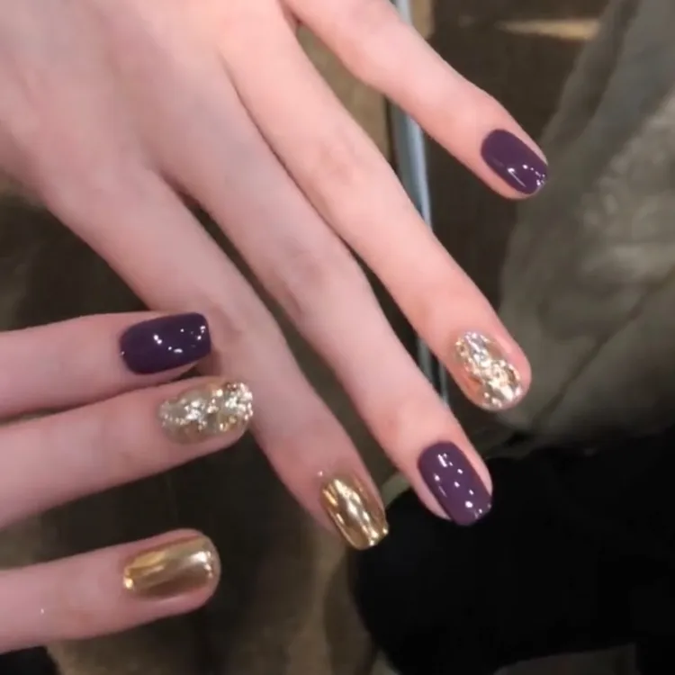 【紫气东来】早秋新款纯手工穿戴甲紫金配色短甲贴紫色显白爆闪美甲