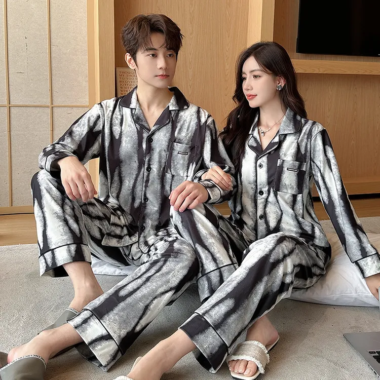 新款德绒情侣睡衣套装长袖长裤保暖黑白条纹可外穿家居服