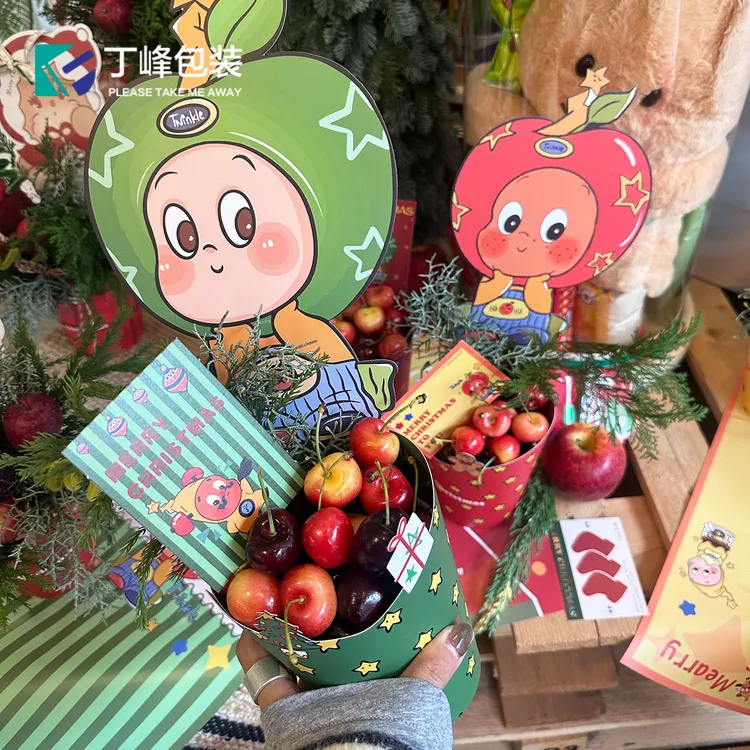 丁峰·圣诞卡通星星人创意杯平安果手捧杯节日氛围装饰【10份包邮】