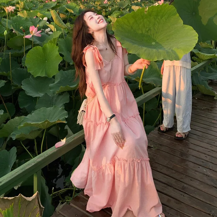 粉色无袖吊带连衣裙子女夏季2025新款爆款巨好看女生韩系ins衣服