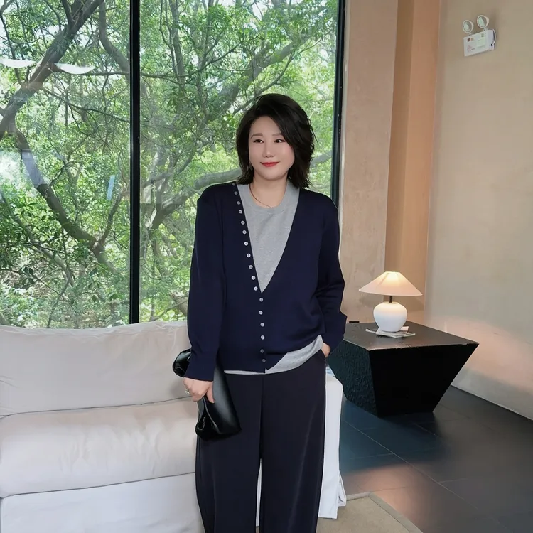 微胖女装【海德堡两件套】秋季开衫背心真两件套百搭套装洋气712