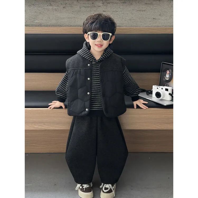 男童加绒条纹套装2025新款秋冬儿童冬季夹棉马甲三件套宝宝冬装潮