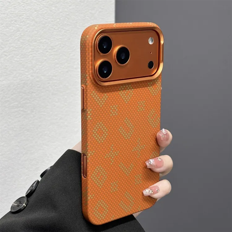 适用苹果17Promax手机壳鎏金密码iPhone17Pro保护17磁吸碳纤维纹