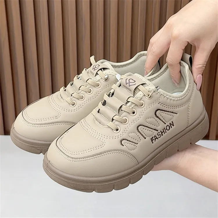 老北京新款女单鞋春秋踩屎感厚底低帮运动休闲鞋一脚蹬舒适妈妈鞋