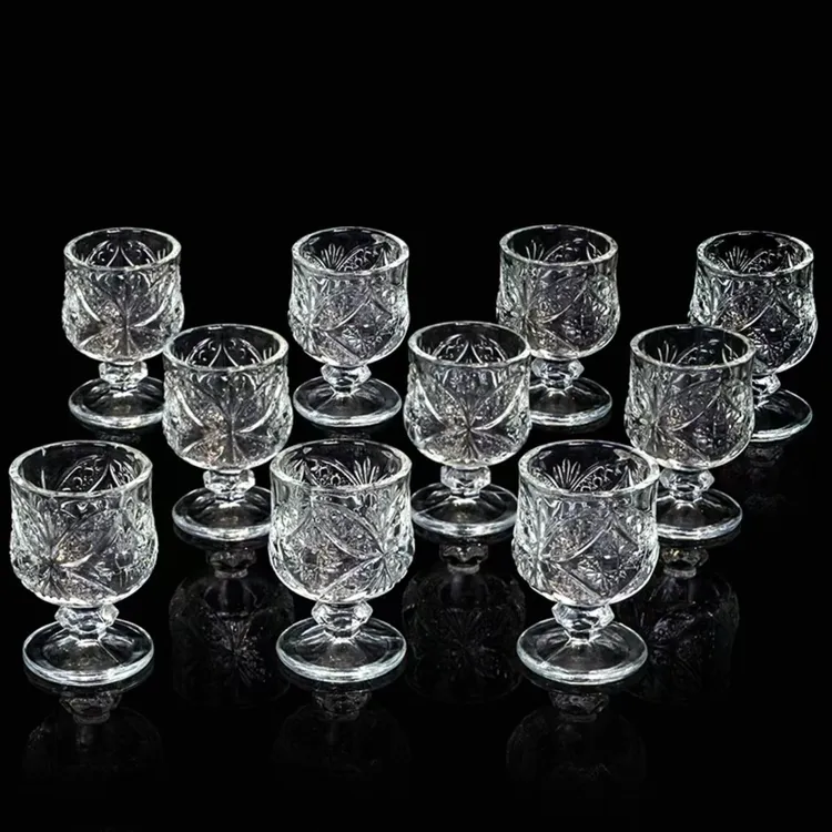 【十只装】创意迷你复古刻花玻璃杯一两矮脚杯白酒杯家用透明杯子