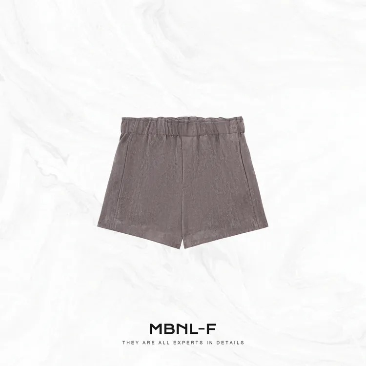 MBNL-F“曲调皮裤” 极简特调松紧腰牛筋皮短裤 秦磊XM-XKZ9667