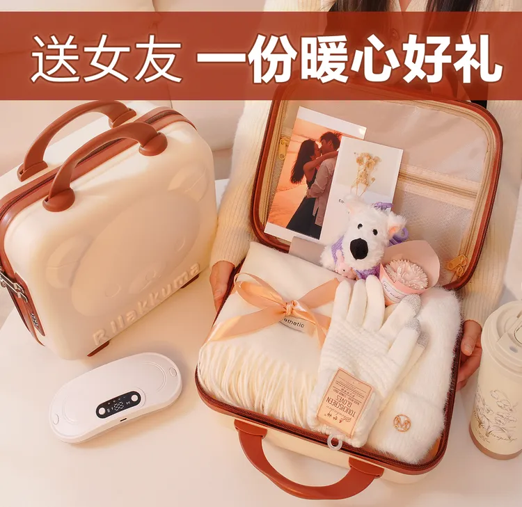 圣诞节仪式感入冬四件套送给女朋友的礼物围巾女冬季爆款2025新款