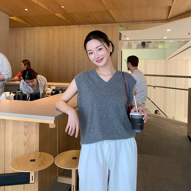 马J拉同款 100%美丽诺巴素兰羊毛针织背心马甲女秋高级感上衣坎肩