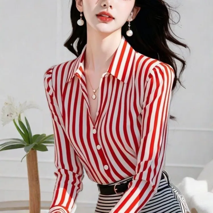 法式高级感小香风红色条纹长袖衬衫女装独特漂亮气质上衣早秋新款