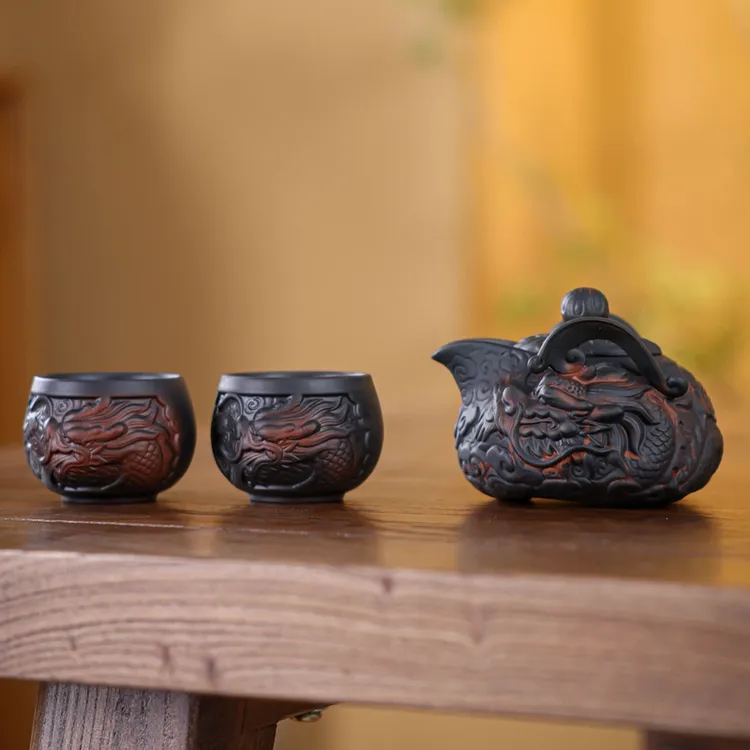 紫陶飞龙手抓壶大号泡茶壶建水复古堆雕手工便携式旅行紫陶手抓壶