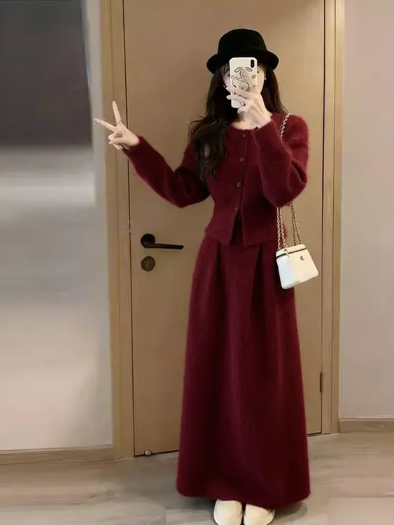 极简风针织开衫半身裙两件套女秋冬气质显瘦大码套装长裙女装温柔