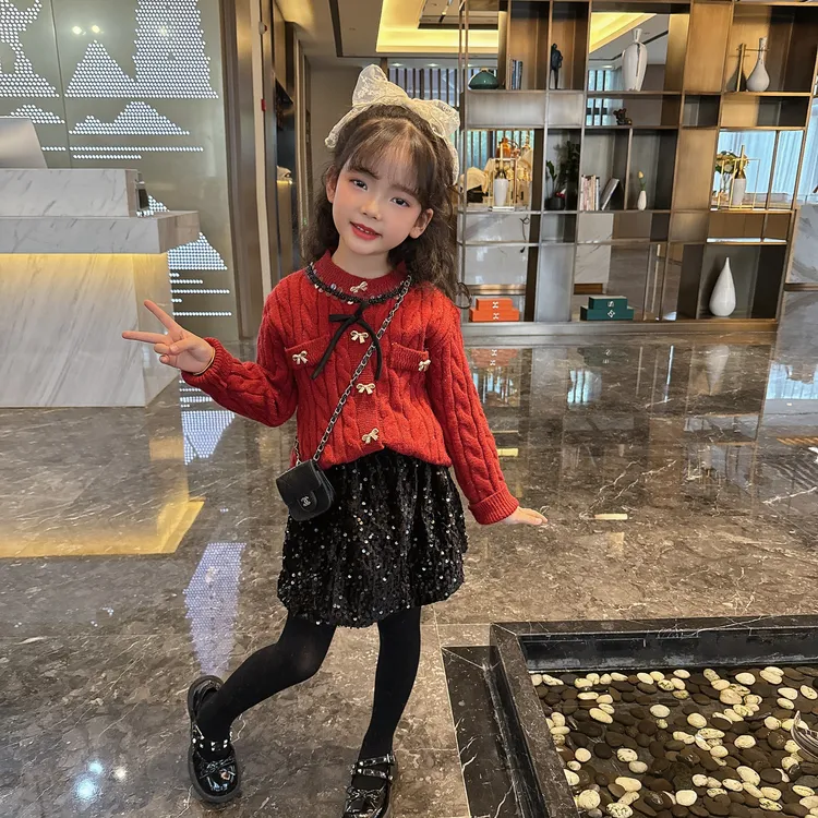 2025新年款女童毛衣套装女宝宝冬款加厚喜庆毛衣过年装高级感