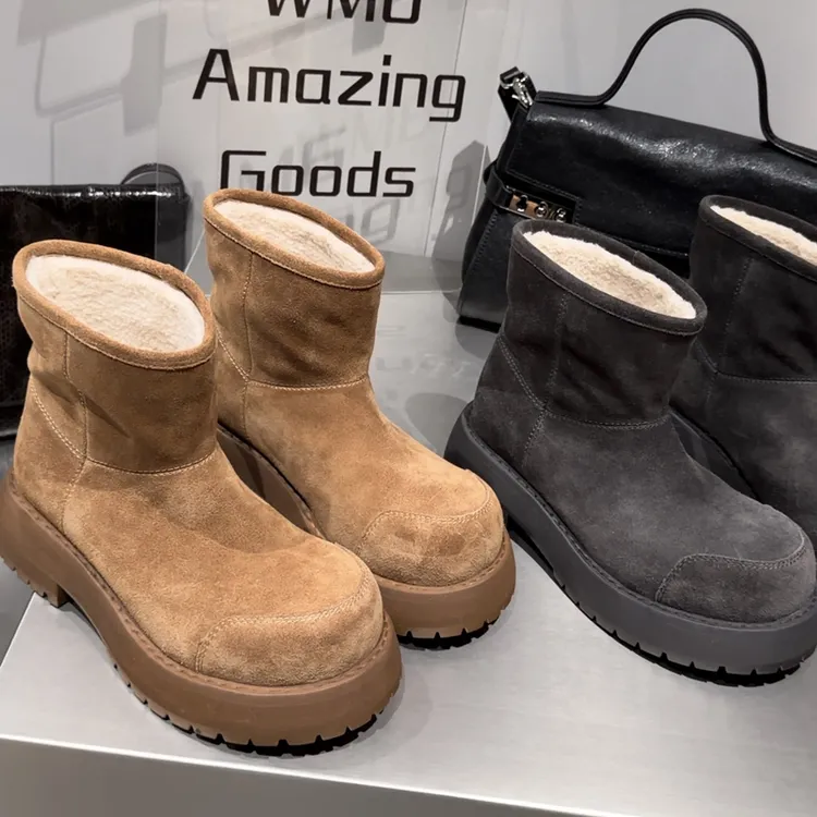 WM6雪地靴2025冬款加厚皮毛一体大棉鞋时尚百搭保暖大头德比靴女