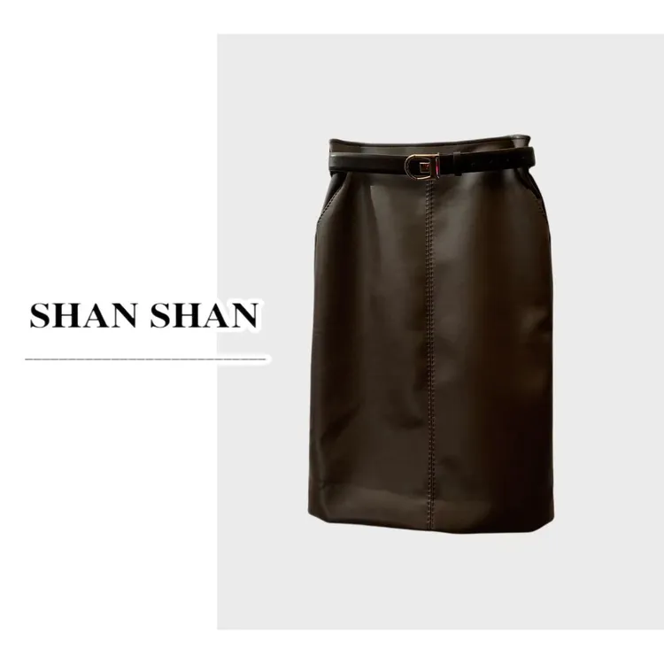 SS姗姗 秋冬新款显瘦气质中缝线设计包臀皮半身裙 51170533-583