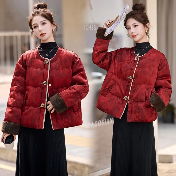 新中式国风盘扣羽绒服女2025年冬季新款今年流行爆款时尚洋气外套
