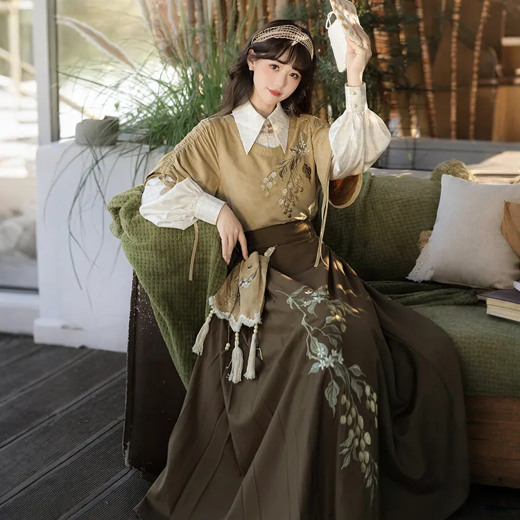 【新鲜黄皮】汉服女装国风汉元素新中式外衣衬衣半裙套装秋冬9684