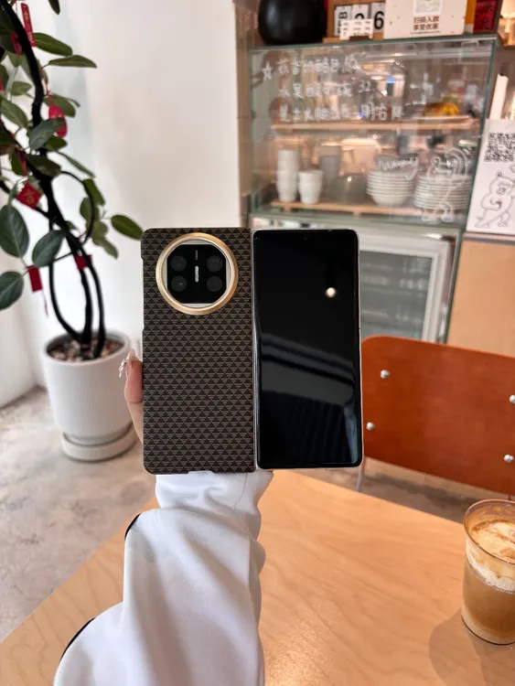 适用于华为MateX6/MateX7高档磁吸轻奢防摔黑色创意折叠手机壳