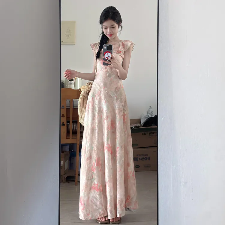 夏日绝美小裙子2025新款今年流行爆款粉色碎花收腰度假连衣裙长裙