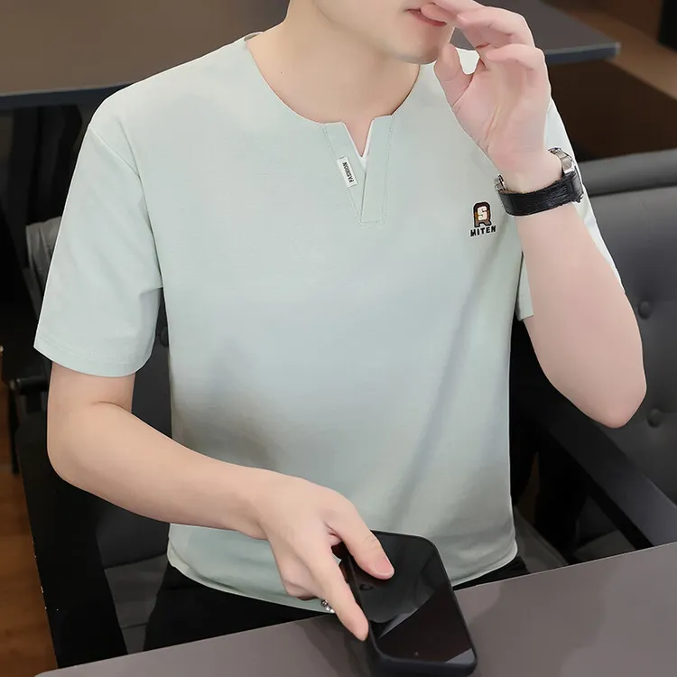 男士夏季薄款圆领短袖T恤新款男装韩版修身上衣潮流时尚休闲百搭