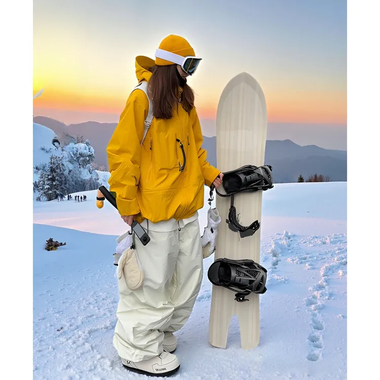 芙沿黄色滑雪服套装女2025秋冬新款户外防风防水专业保暖单板雪服