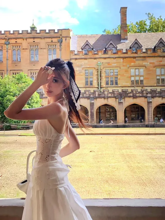 婉君【纯欲挂脖】夏季露背挂脖气质收腰显瘦吊带上衣LWJ25A1T807