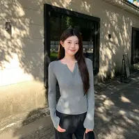 黑色v领长袖T恤女春秋季内搭打底小衫修身显瘦百搭上衣打底衫
