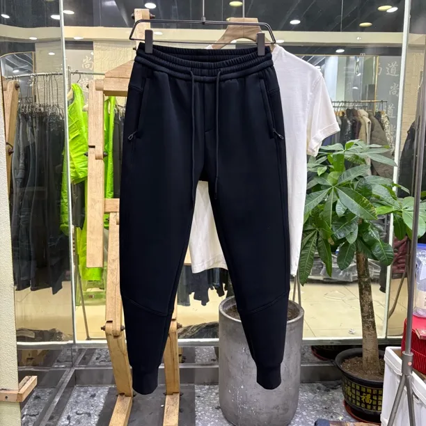 AB涤棉混纺，口袋拉链立体拼接剪裁潮流男士百搭修身休闲裤