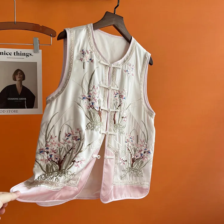 醋酸国风马甲女春秋新款圆领重工刺绣独特别致高端新中式盘扣坎肩