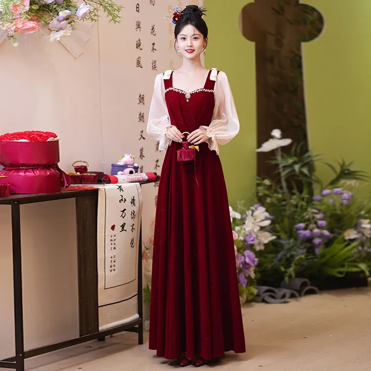 大码敬酒服新娘2025新款结婚答谢宴红色丝绒订婚礼裙女纱袖长袖