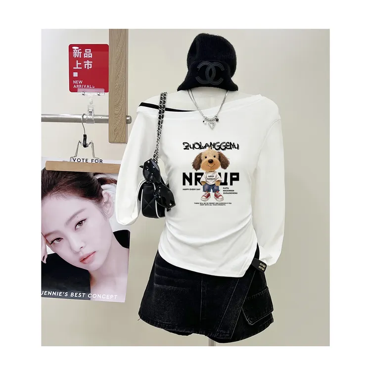 韩国东大门秋新款时尚斜领露肩女神范卡通印花长袖T恤上衣女