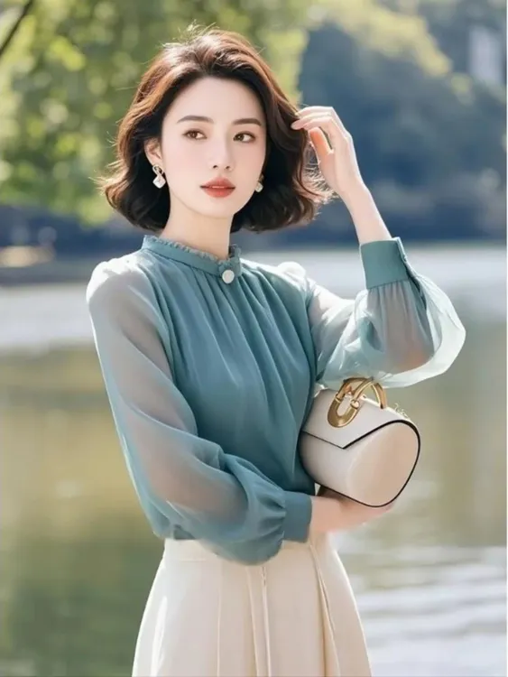 SS820欧货春季湖蓝色长袖衬衫女高级感轻奢法式独特绝美小上衣