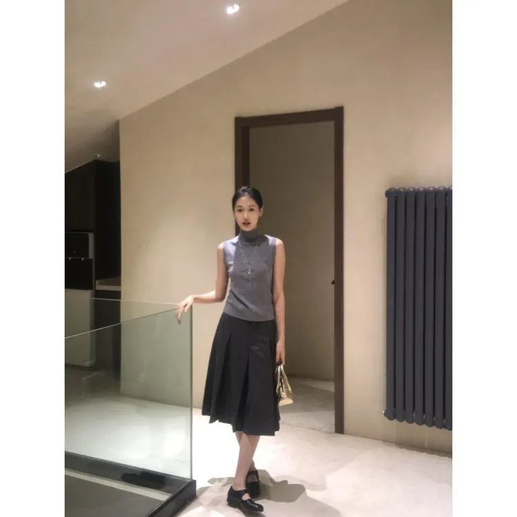 MARIE.COCO高智感穿搭两件套女灰色无袖高领上衣学院风百褶半身裙