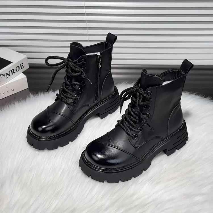 英伦风时尚秋冬短筒系带86819马丁靴