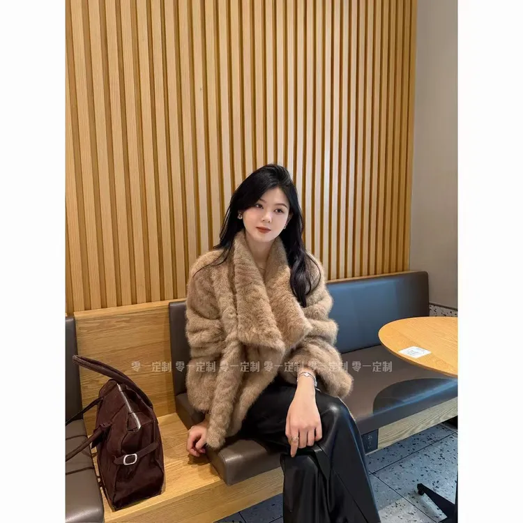 2025秋冬新款环保皮草翻领毛毛外套千金风皮毛一体女