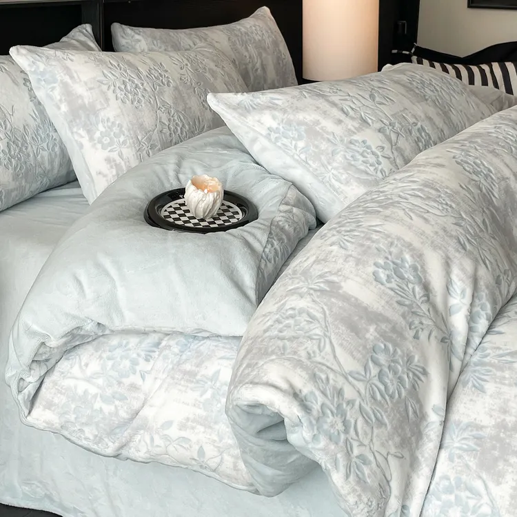 冬季雕花牛奶绒被套单件加厚双面珊瑚绒四件套单人被罩2米x2.3米