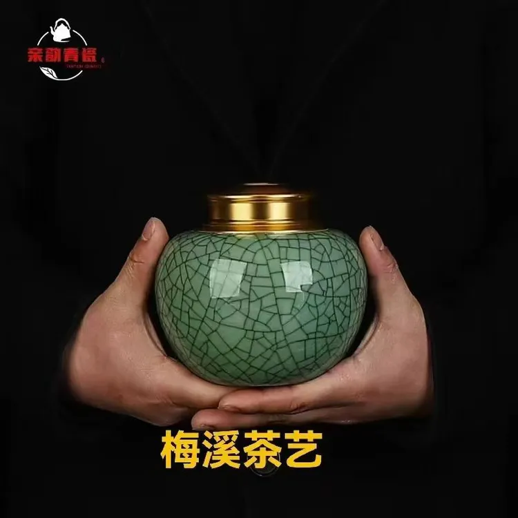 武夷山黄芽金骏眉红茶新茶春茶蜜香花香200克高端青花瓷罐装